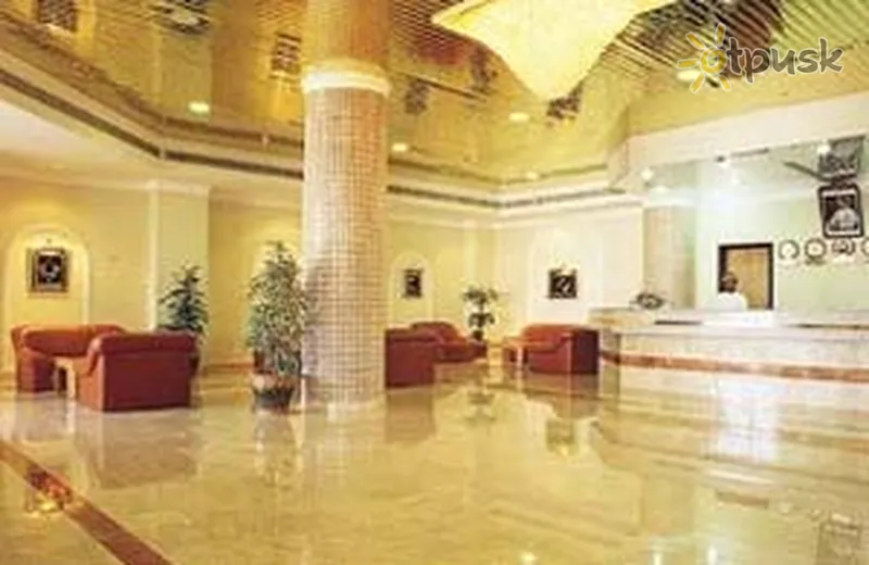 Фото отеля Holiday Inn Muscat-Al Madinah 4* Маскат Оман лобі та інтер'єр