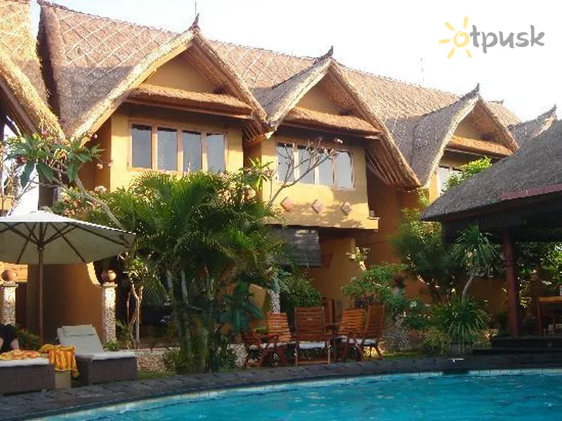 Фото отеля Puri Madawi Hotel 3* Seminjaka (Bali) Indonēzija ārpuse un baseini
