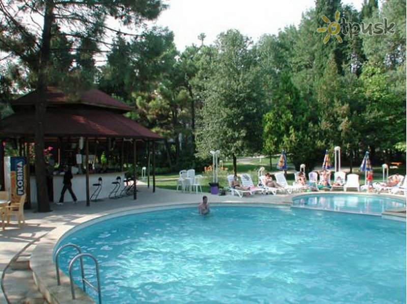 Фото отеля Oasis Park Hotel 3* Несебр Болгария экстерьер и бассейны