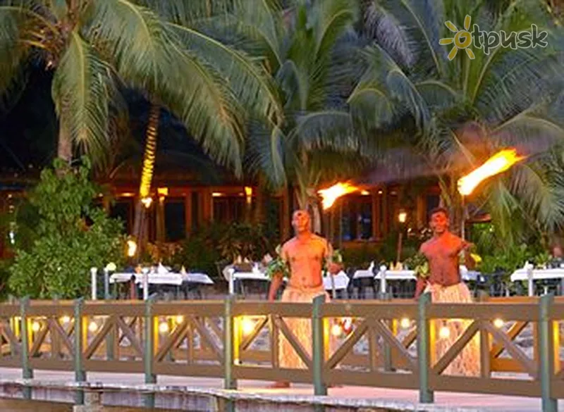 Фото отеля First Landing Beach Resort 4* Вити-Леву Фиджи экстерьер и бассейны