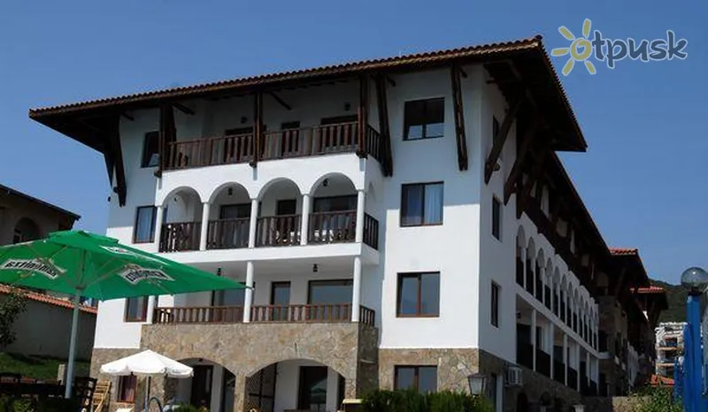 Фото отеля Top Apartcomplex 3* Šventasis Vlasas Bulgarija išorė ir baseinai