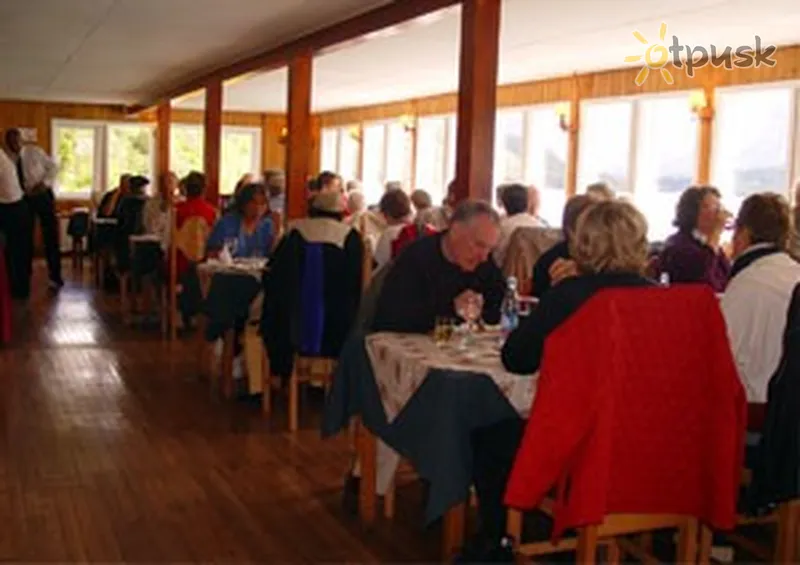 Фото отеля Hosteria Pehoe 3* Torres del Paine Čilė barai ir restoranai