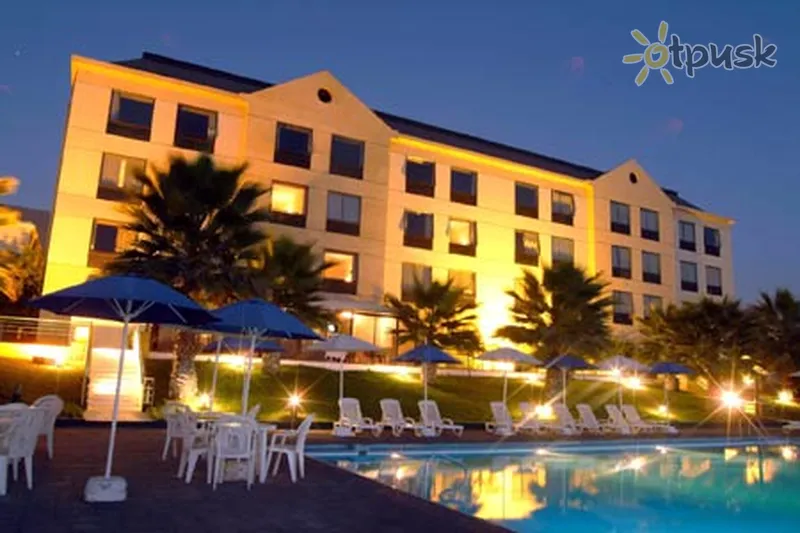 Фото отеля Radisson Hotel Iquique 3* Ікіке Чилі екстер'єр та басейни
