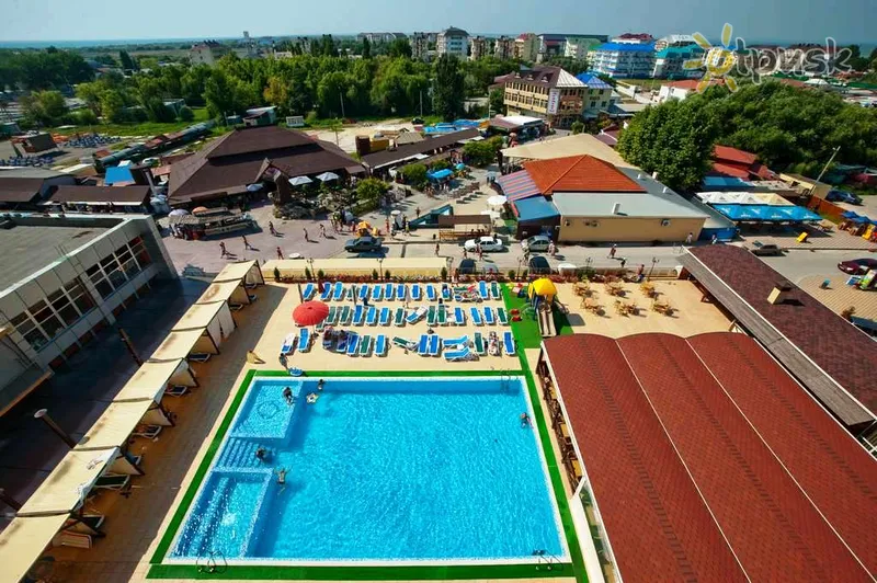 Фото отеля Меридіан 4* Анапа росія екстер'єр та басейни