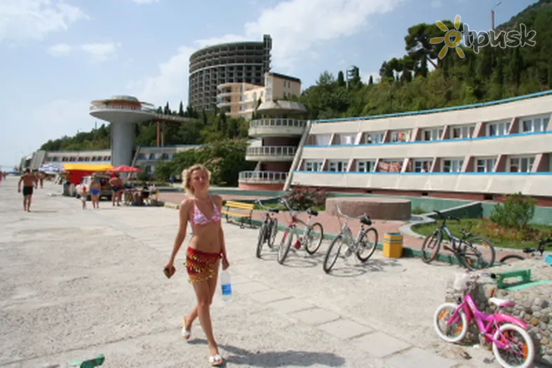 Фото отеля Котедж Дельфін 1* Алушта Крим екстер'єр та басейни