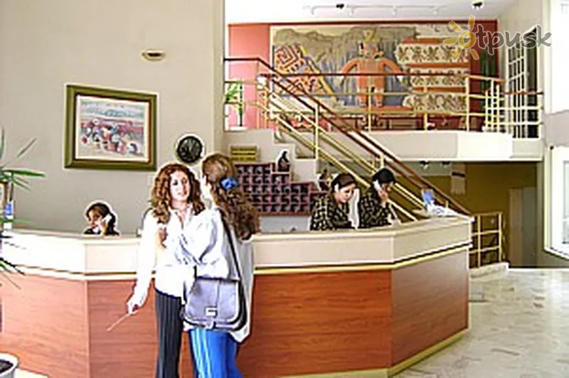 Фото отеля El Brujo 3* Трухільйо Перу лобі та інтер'єр