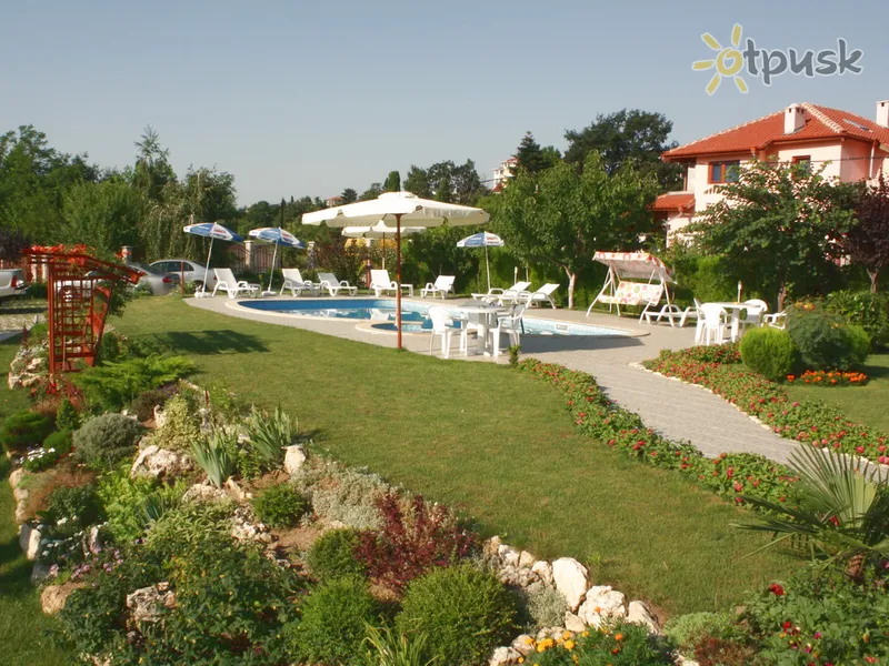 Фото отеля Vega Hotel 3* Svētais Konstantīns un Jeļena Bulgārija ārpuse un baseini