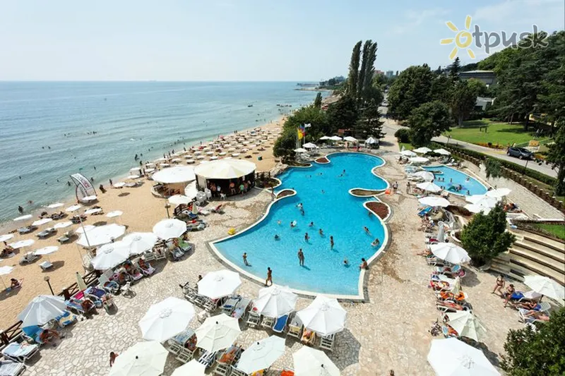 Фото отеля Вероника 3* Saulėta diena Bulgarija išorė ir baseinai