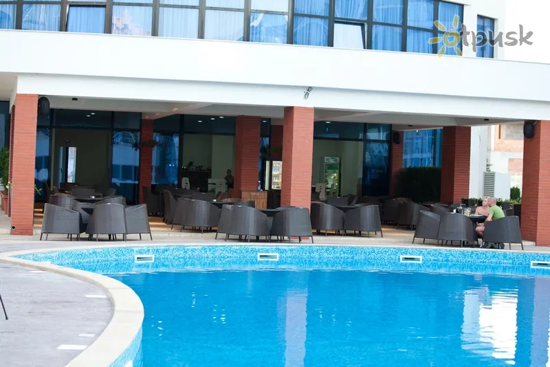 Фото отеля Complex Atlantis Resort 3* Burgasas Bulgarija išorė ir baseinai
