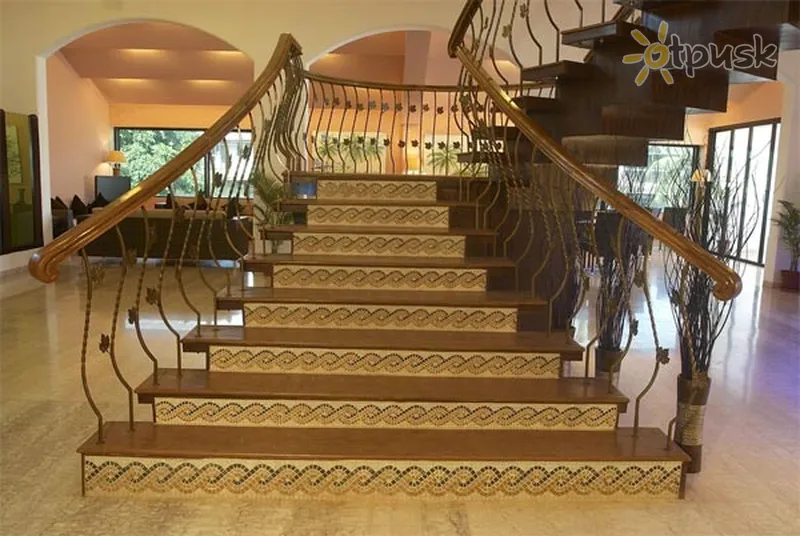 Фото отеля 10 Calangute Hotel 3* Северный Гоа Индия лобби и интерьер