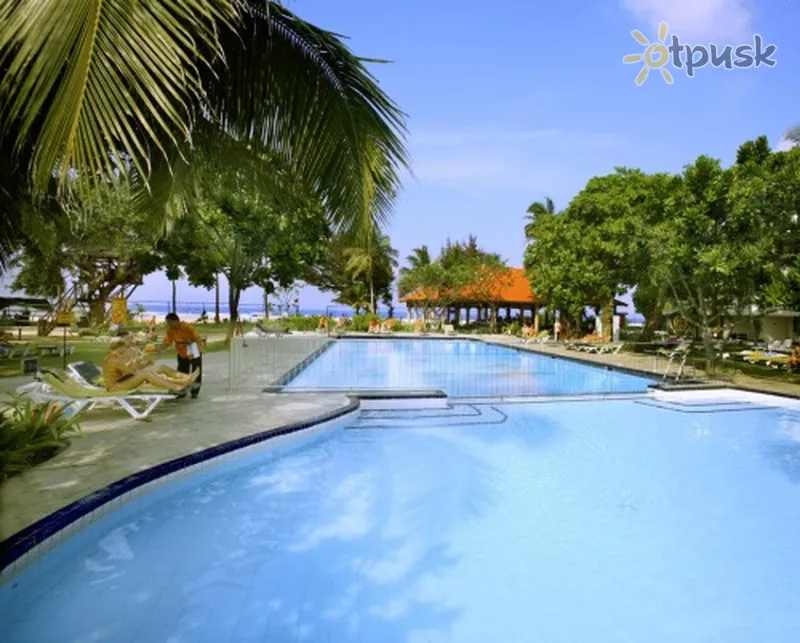 Фото отеля Club Palm Garden 3* Берувела Шри-Ланка экстерьер и бассейны