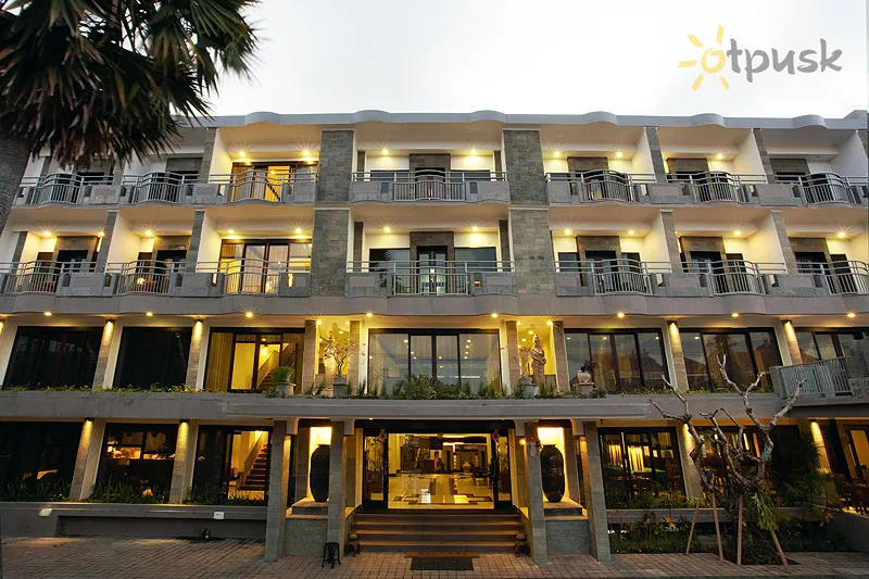 Фото отеля Champlung Mas Hotel 3* Кута (о. Бали) Индонезия экстерьер и бассейны