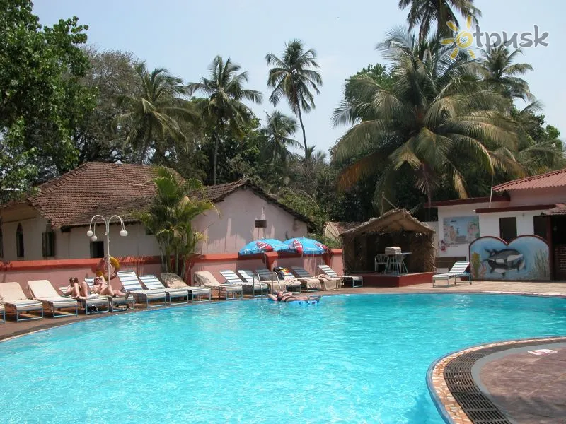 Фото отеля Dona Terezinha Hotel 2* Северный Гоа Индия экстерьер и бассейны