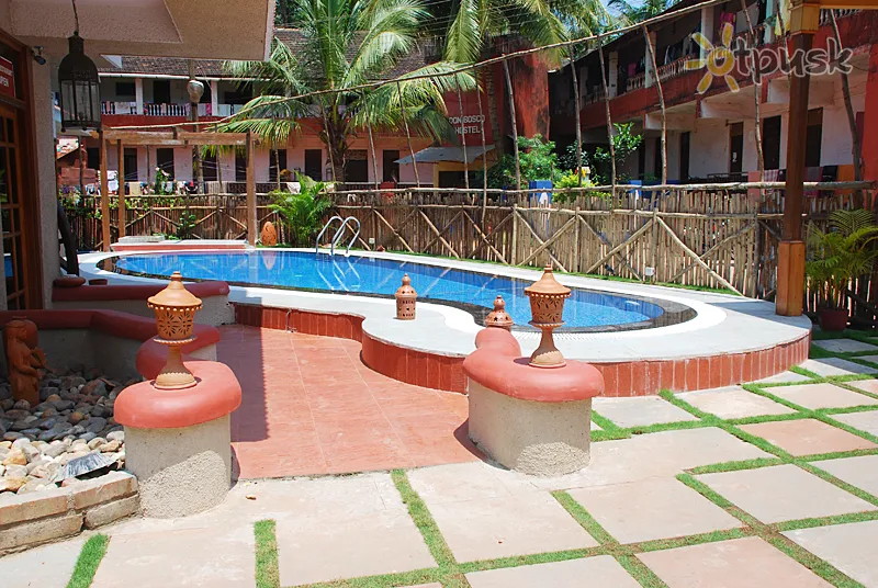 Фото отеля SinQ Beach Resort 2* Північний Гоа Індія екстер'єр та басейни