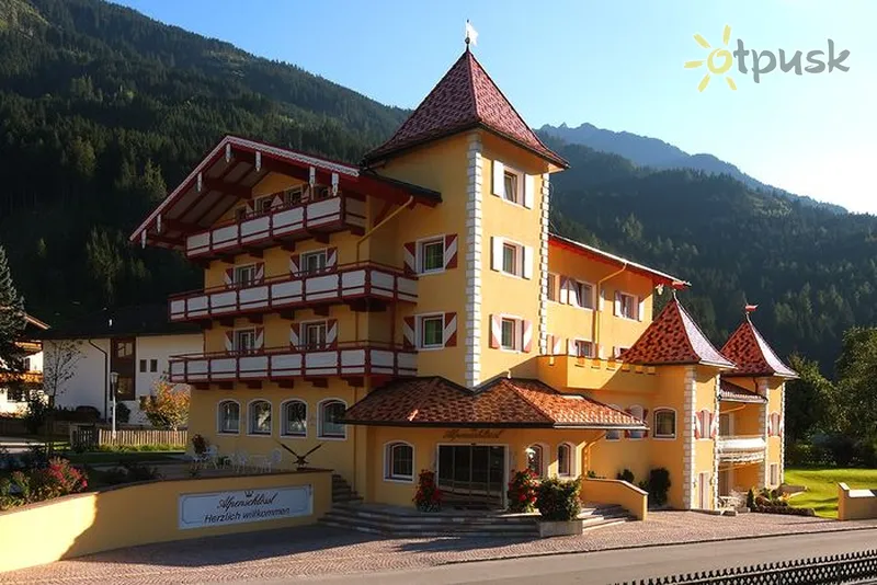 Фото отеля Garni Alpenschlossl 3* Mayrhofenas Austrija išorė ir baseinai
