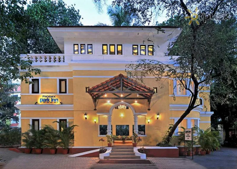 Фото отеля Park Inn by Radisson Goa Candolim 4* Šiaurės Goa Indija išorė ir baseinai