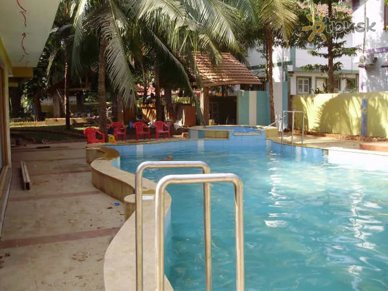 Фото отеля Royal Park Beach Resort 3* Šiaurės Goa Indija išorė ir baseinai