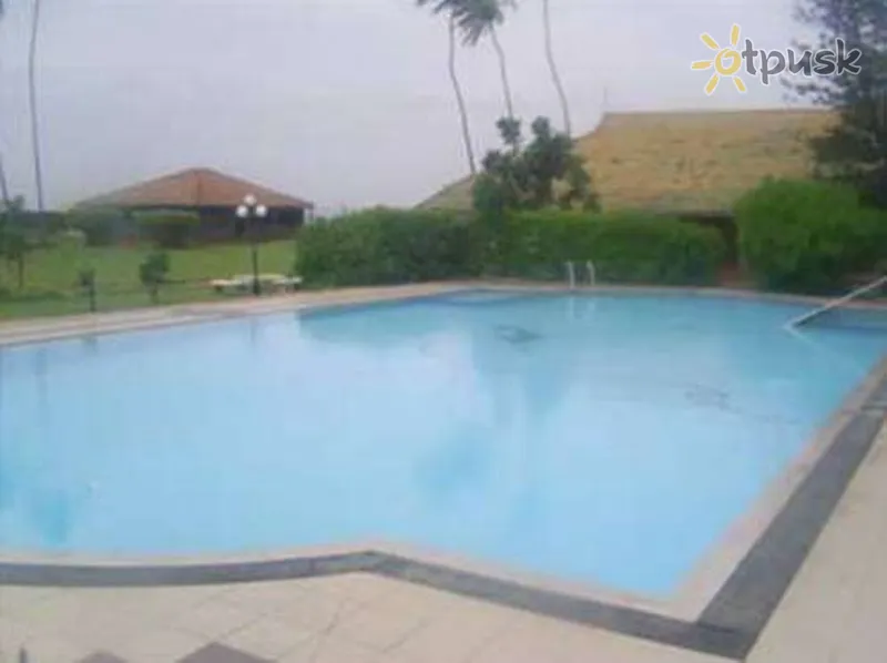 Фото отеля Wadduwa Holiday Resort 3* Ваддува Шрі Ланка екстер'єр та басейни