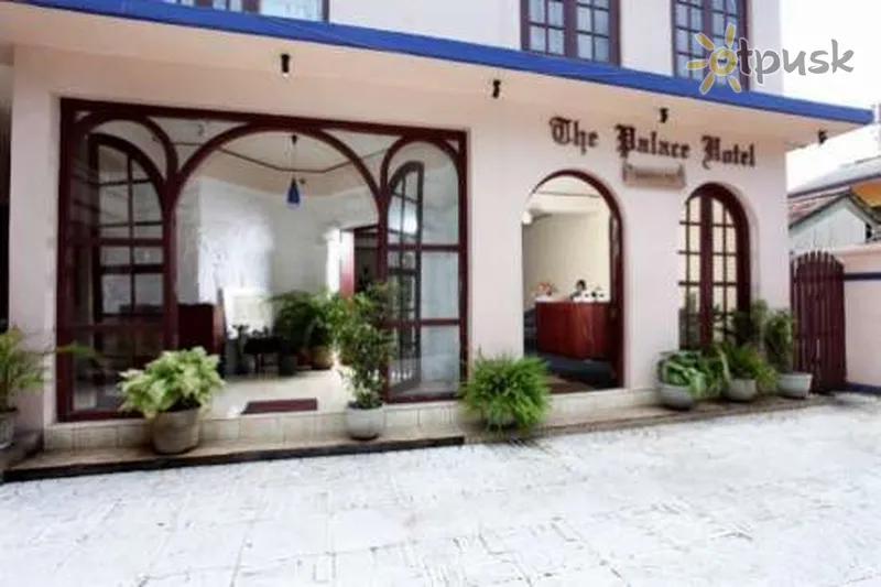 Фото отеля The Palace Hotel 2* Негомбо Шри-Ланка экстерьер и бассейны