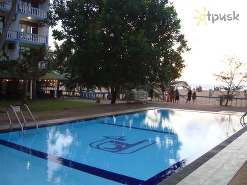 Фото отеля Topaz Beach Hotel 2* Негомбо Шрі Ланка екстер'єр та басейни
