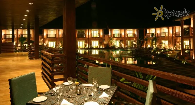 Фото отеля The Golden Crown Hotel & Spa 4* Pietų goa Indija barai ir restoranai
