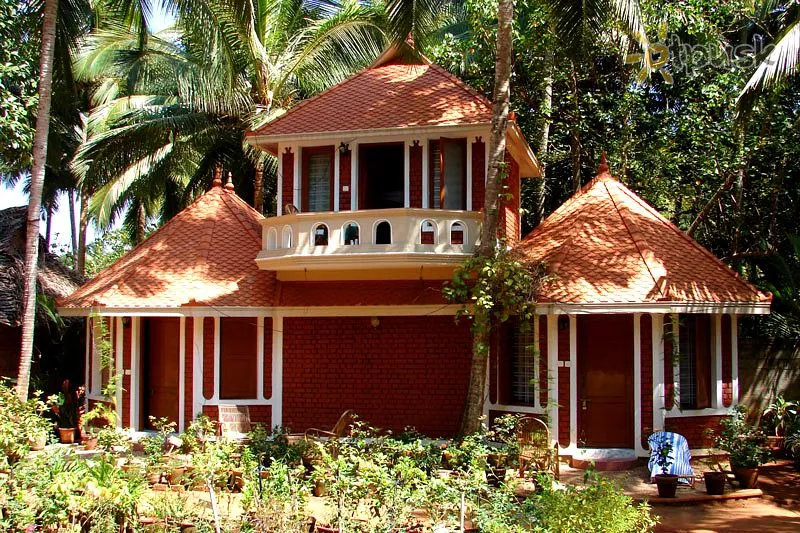 Фото отеля Dr. Franklin's Panchakarma Institute & Research Centre 3* Kerala Indija ārpuse un baseini