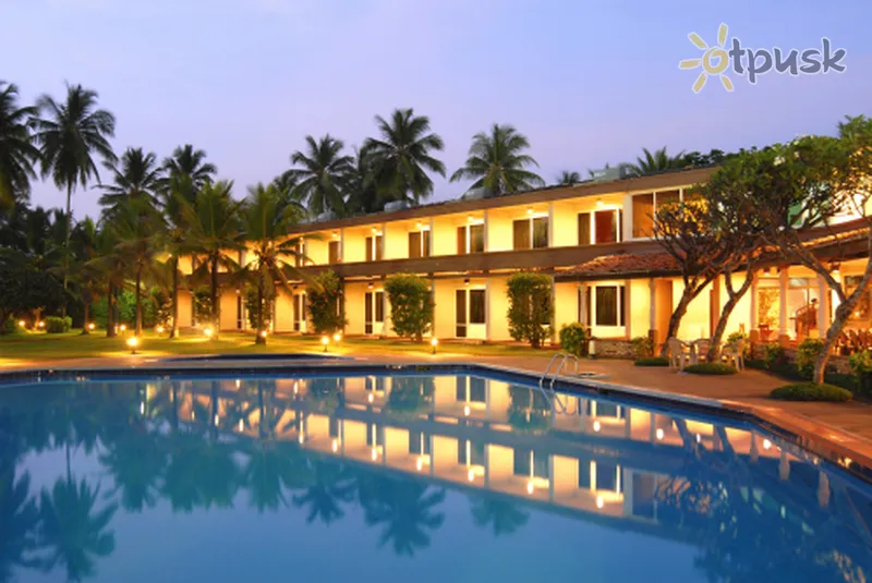 Фото отеля Palm Village Hotel 3* Коломбо Шрі Ланка екстер'єр та басейни