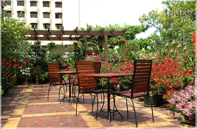 Фото отеля Sapphire Hotel 3* Коломбо Шрі Ланка екстер'єр та басейни