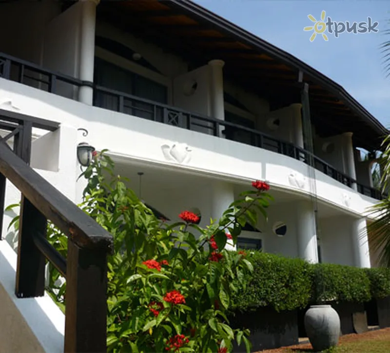 Фото отеля Dalawella Beach Resort 3* Unawatuna Šri Lanka išorė ir baseinai
