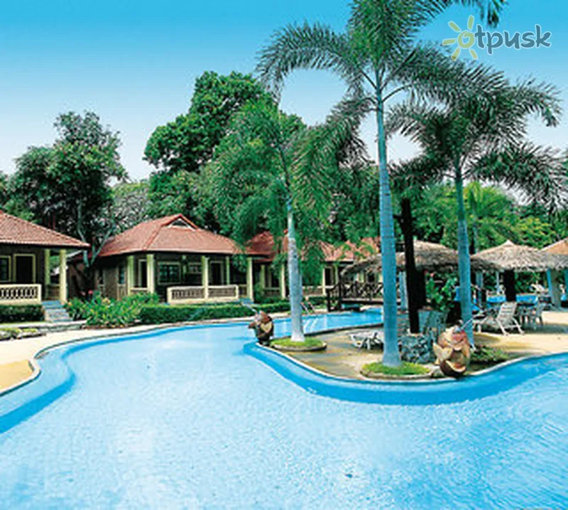 Фото отеля East Sea Resort Hotel 3* Паттайя Таїланд екстер'єр та басейни