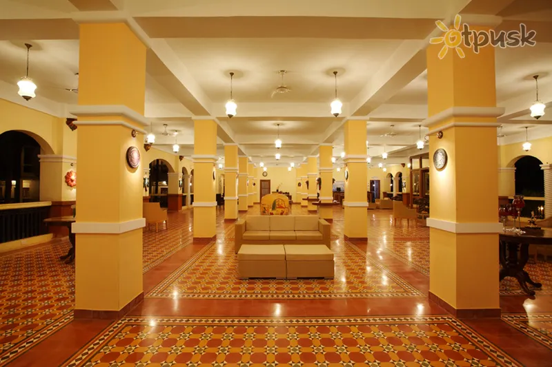 Фото отеля Country Inn & Suites by Radisson 5* Šiaurės Goa Indija fojė ir interjeras