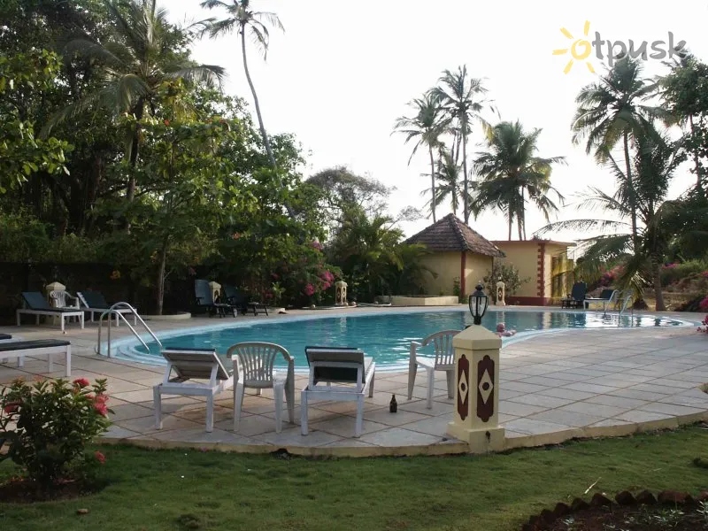 Фото отеля Carina Beach Resort 2* Pietų goa Indija išorė ir baseinai