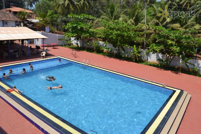 Фото отеля Arambol Plaza Beach Resort 2* Ziemeļu goa Indija ārpuse un baseini