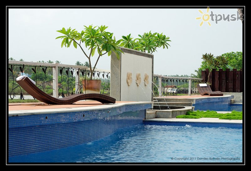 Фото отеля White Pearl Suites 4* Северный Гоа Индия экстерьер и бассейны