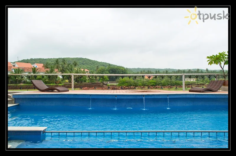 Фото отеля White Pearl Suites 4* Šiaurės Goa Indija išorė ir baseinai