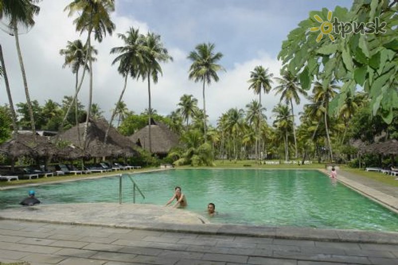 Фото отеля Marari Beach Resort 4* Керала Индия экстерьер и бассейны