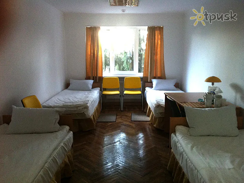 Фото отеля Yellow House Hostel 1* Ļvova Ukraina istabas