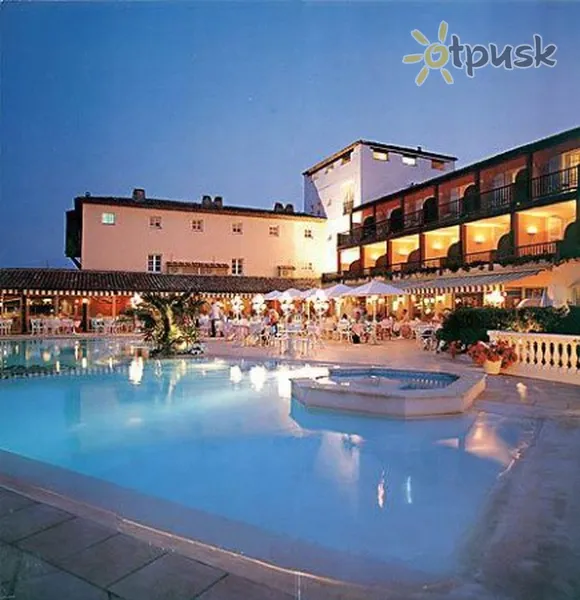 Фото отеля De Gigaro 3* Sentropeza Francija ārpuse un baseini