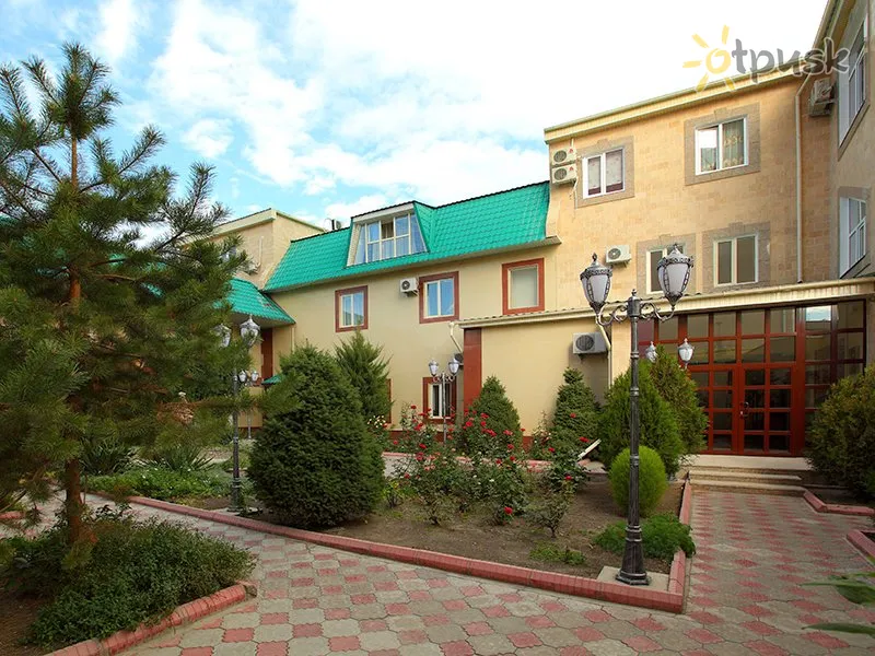 Фото отеля Grand Hotel 4* Biškekas Kirgizija išorė ir baseinai