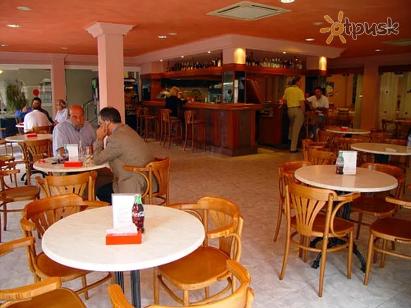 Фото отеля El Puerto Hotel Apartamentos 2* о. Ібіца Іспанія бари та ресторани
