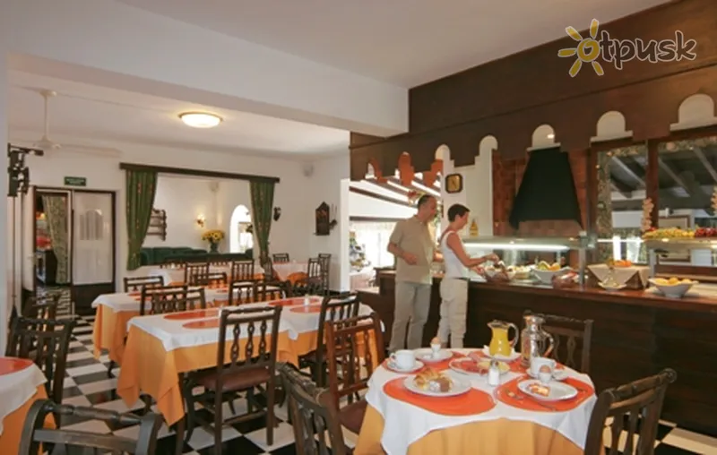 Фото отеля Galfi Hotel 2* о. Ібіца Іспанія бари та ресторани