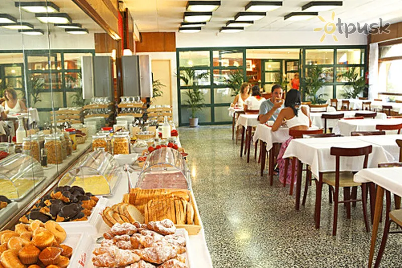 Фото отеля Bell Repos 2* Коста Брава Испания бары и рестораны