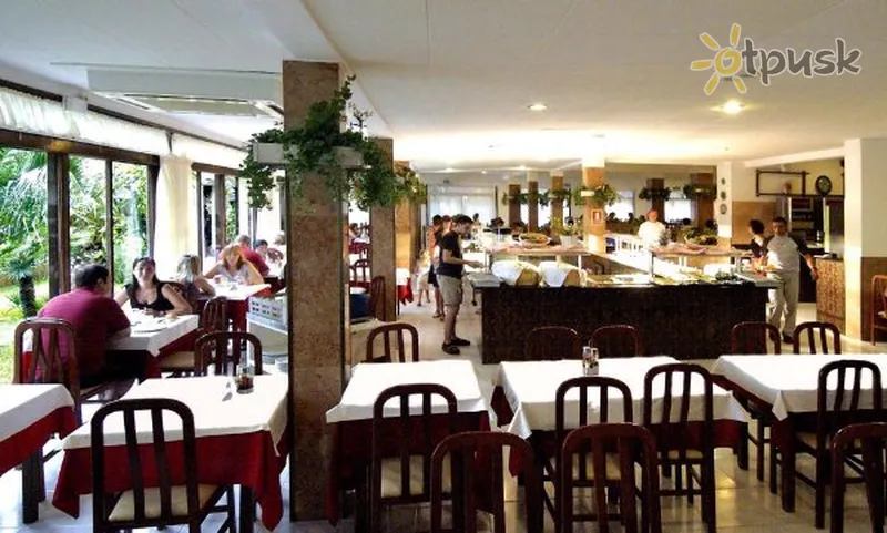 Фото отеля Univers Hotel 3* Kostabrava Spānija bāri un restorāni