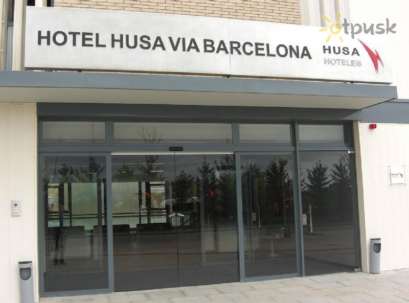 Фото отеля Exe Barcelona Gate 4* Барселона Испания экстерьер и бассейны