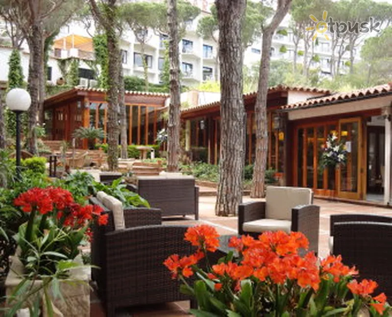 Фото отеля Garbi Calella de Palafrugell 3* Коста Брава Испания экстерьер и бассейны