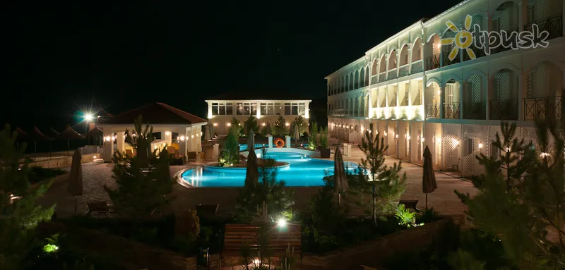 Фото отеля Sun Resort Hotel 3* Бердянськ Україна екстер'єр та басейни