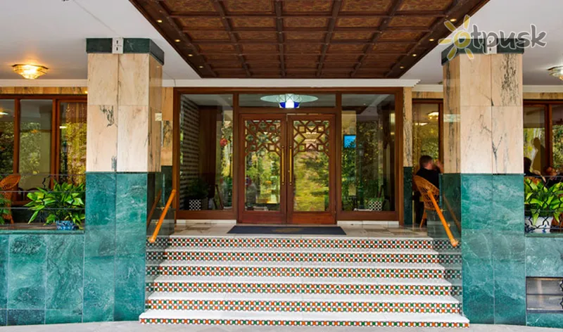 Фото отеля Alixares Hotel 4* Granada Ispanija išorė ir baseinai
