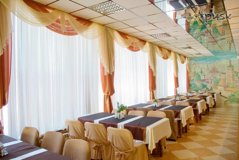 Фото отеля Галиция 2* Ļvova Ukraina bāri un restorāni