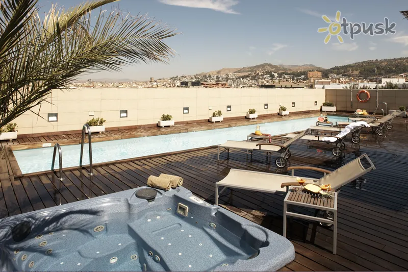 Фото отеля Andalucia Center Hotel 4* Гранада Іспанія екстер'єр та басейни