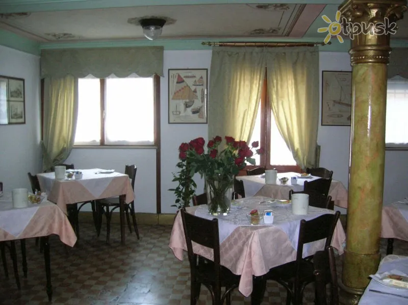 Фото отеля Albergo Marin 1* Венеція Італія бари та ресторани